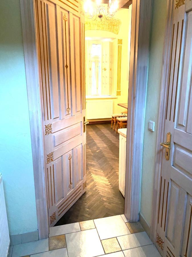 Квартира В Центрі На Вулиці Валова 21 Liov Exterior foto